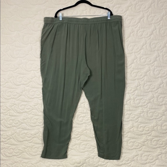 Penningtons Green Pants High Rise Relaxed Fit - Picture 2 of 11